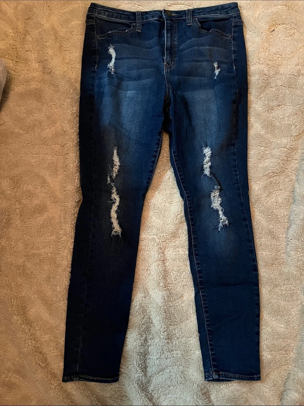 SO Women’s Dark Blue Distressed Skinny Jeans